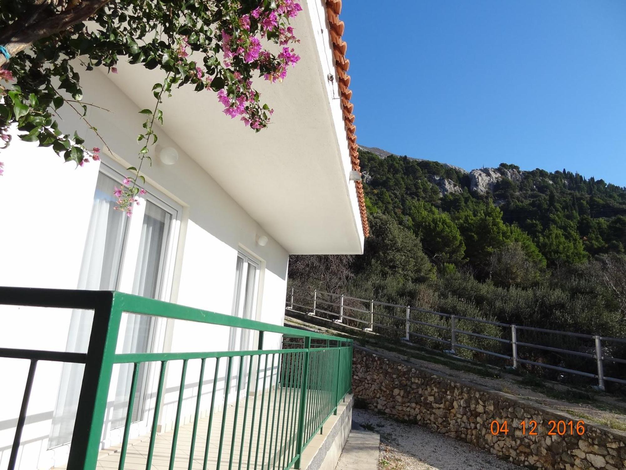 Holiday House Zorra Zivogosce Exterior photo